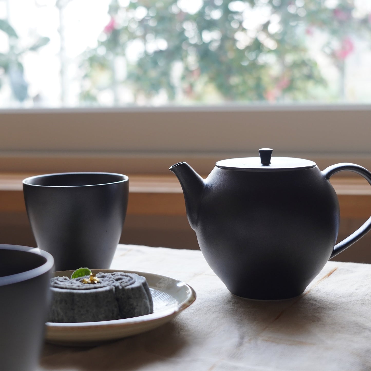 【預購】雅韻陶瓷茶具組(黑色)